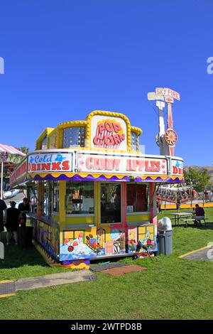 CANDY APPLES and Cold Drink stand dans un stand de foire de l'État de l'Utah Banque D'Images