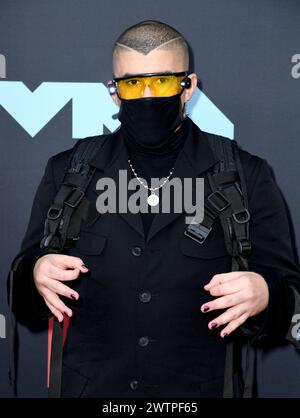 Photo datée du 27/08/19 de Bad Bunny assistant aux MTV Video Music Awards 2019 qui se sont tenus au Prudential Center à Newark, New Jersey. L’album un Verano Sin Ti du rappeur portoricain Bad Bunny est l’album le plus diffusé en streaming sur Spotify en 2023, faisant tomber Midnights de la superstar pop Taylor Swift à la deuxième place. Les artistes indépendants et les labels ont connu une année record sur Spotify, car le streaming remet le « pouvoir entre les mains des fans et des auditeurs », selon un rapport. Banque D'Images