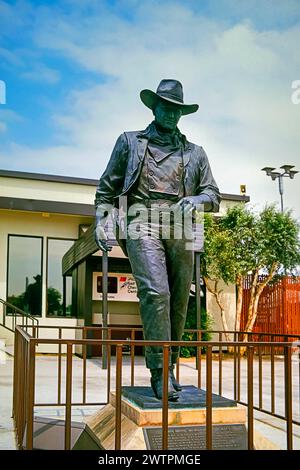 Statue de John Wayne devant l'aéroport John Wayne, comté d'Orange, Los Angeles Banque D'Images