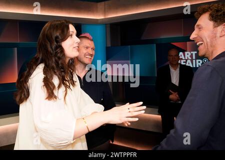 Tara-Louise Wittwer, Sascha Lobo und Louis Klamroth in der ARD-Talkshow hart aber fair im Studio Adlershof. Berlin, 18.03.2024 *** Tara Louise Wittwer, Sascha Lobo et Louis Klamroth dans le talk-show ARD hart aber Fair au Studio Adlershof Berlin, 18 03 2024 Foto:XT.xBartillax/xFuturexImagex hart fair1803 4320 Banque D'Images