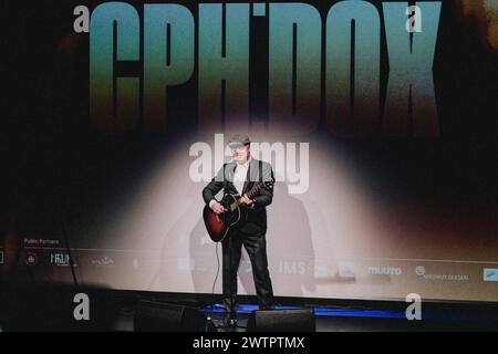 Copenhague, Danemark. 18 mars 2024. Le chanteur et compositeur anglais Pete Doherty interprète une chanson au festival du film documentaire CPH DOX à Brême à Copenhague. (Crédit photo : Gonzales photo/Alamy Live News Banque D'Images