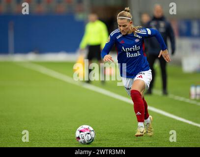 Oslo, Norvège. 18 mars 2024. Oslo, Norvège, 18 mars 2024 : Saedis Run Heidarsdottir (19 Valerenga) contrôle le ballon lors du match de football de la Ligue Toppserien entre Valerenga et Stabaek à Intility Arena à Oslo, Norvège (Ane Frosaker/SPP) crédit : SPP Sport Press photo. /Alamy Live News Banque D'Images