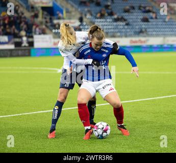 Oslo, Norvège. 18 mars 2024. Oslo, Norvège, 18 mars 2024 : Olaug Tvedten (10 Valerenga) combat pour le ballon lors du match de football de la Ligue Toppserien entre Valerenga et Stabaek à Intility Arena à Oslo, Norvège (Ane Frosaker/SPP) crédit : SPP Sport Press photo. /Alamy Live News Banque D'Images