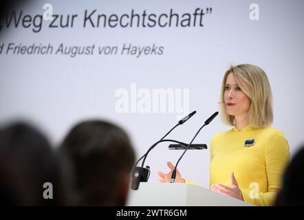 Berlin, Allemagne. 19 mars 2024. Kaja Kallas, premier ministre d'Estonie, prend la parole lors d'une conférence de la Fondation Friedrich August von Hayek intitulée "80 ans de la route du servage" - quelle est la pertinence des thèses de Friedrich August von Hayek aujourd'hui?" À l'Hôtel de Rome. La fondation à but non lucratif promeut la consolidation et la promotion des fondements d'un ordre économique et social libre au niveau national et international dans l'esprit de Friedrich August von Hayek (1899-1992). Crédit : Bernd von Jutrczenka/dpa/Alamy Live News Banque D'Images