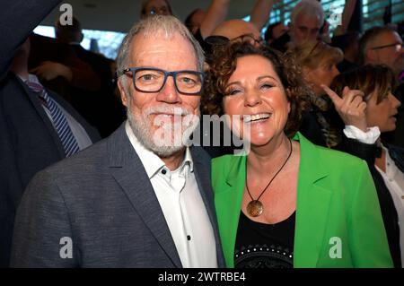 Wolfgang Trepper und Steffi Neu BEI der Verleihung des Comedy-Preises Recklinghäuser Hurz im Ruhrfestspielhaus. Recklinghausen, 18.03.2024 *** Wolfgang Trepper et Steffi Neu à la cérémonie de remise des prix Recklinghäuser Hurz au Ruhrfestspielhaus Recklinghausen, 18 03 2024 Foto:XT.xSchröerx/xFuturexImagex Hurz 4309 Banque D'Images