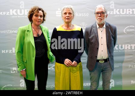 Steffi Neu, Gerburg Jahnke und Wolfgang Trepper BEI der Verleihung des Comedy-Preises Recklinghäuser Hurz im Ruhrfestspielhaus. Recklinghausen, 18.03.2024 *** Steffi Neu, Gerburg Jahnke et Wolfgang Trepper lors de la cérémonie de remise des prix de la comédie Recklinghäuser Hurz au Ruhrfestspielhaus Recklinghausen, 18 03 2024 Foto:XT.xSchröerx/xFuturexImagex Hurz 4315 Banque D'Images