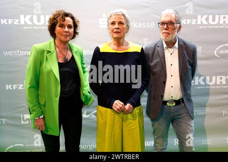 Steffi Neu, Gerburg Jahnke und Wolfgang Trepper BEI der Verleihung des Comedy-Preises Recklinghäuser Hurz im Ruhrfestspielhaus. Recklinghausen, 18.03.2024 *** Steffi Neu, Gerburg Jahnke et Wolfgang Trepper lors de la cérémonie de remise des prix de la comédie Recklinghäuser Hurz au Ruhrfestspielhaus Recklinghausen, 18 03 2024 Foto:XT.xSchröerx/xFuturexImagex Hurz 4314 Banque D'Images