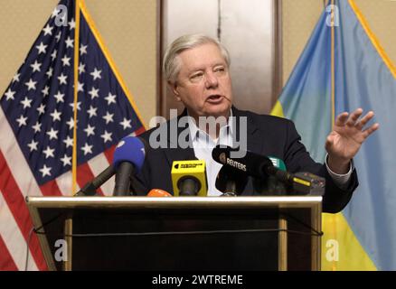 KIEV, UKRAINE - 18 MARS 2024 - la sénatrice républicaine de Caroline du Sud Lindsey Graham s'exprime lors d'un point de presse à Kiev, capitale de l'Ukraine. Banque D'Images