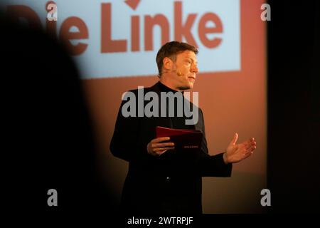 Martin Schirdewan, premier candidat pour les élections européennes (Die LINKE), pris dans le cadre de la présentation de l'affiche du parti 'Die Linke' pour les élections européennes de 2024 à Berlin, le 19 mars 2024. Banque D'Images