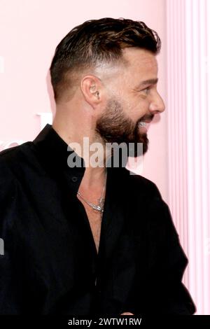 Beverly Hills, États-Unis. 14 mars 2024. LOS ANGELES - 14 mars : Ricky Martin à la première mondiale de Palm Royale au Samuel Goldwyn Theater le 14 mars 2024 à Beverly Hills, CA (photo de Katrina Jordan/Sipa USA) crédit : Sipa USA/Alamy Live News Banque D'Images