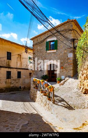 Valldemossa, Îles Baléares, Espagne, maisons médiévales dans le village de Valldemossa, éditorial seulement. Banque D'Images