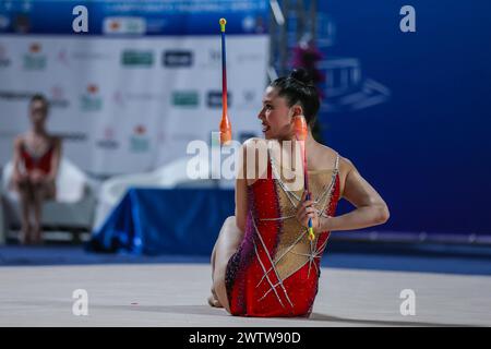 Milena Baldassarri de Ginnastica Fabriano vue en action pendant la gymnastique rythmique FGI Serie A 2024 à PalaPrometeo. Gymnastique rythmique FGI Serie A 2024 à PalaPrometeo. Banque D'Images