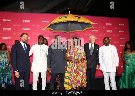 Prince Aimone de Savoie, Duc d'Aoste et Duc d'Apulia, l'Ambassadeur Royal S.A.R. Oheneba Yaw Otchere, S.A.R. Baafuor Agyei Fosu II, porte-parole sur BEH Banque D'Images