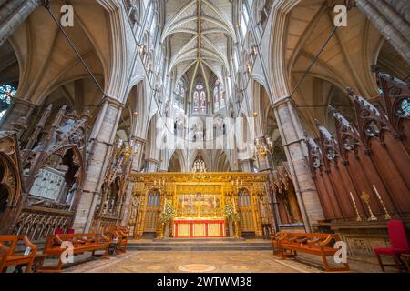 Autel de l'abbaye de Westminster de style gothique. L'église est située à côté du Palais de Westminster dans la ville de Westminster à Londres, Angleterre, Royaume-Uni. Ceci Banque D'Images