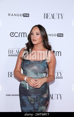 Charlotte Crosby assiste aux Beauty Awards à l’Honourable Artillery Club de Londres. Banque D'Images