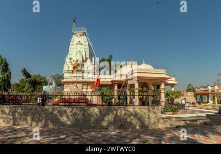 03 10 2024 Shri Kal Bhairav Mandir ou Temple à Bolundra, près de Idar Sabarkantha Gujarat Inde Asie. Banque D'Images