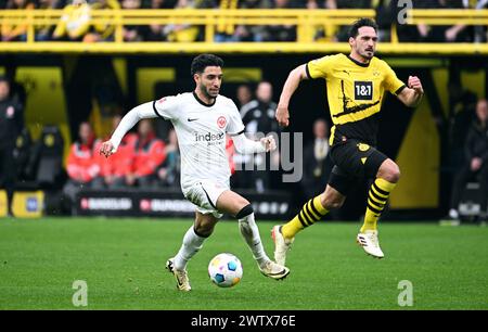 Bundesliga, signal Iduna Park Dortmund : Borussia Dortmund vs Eintracht Frankfurt ; Omar Marmoush (SGE), Mats Hummels (BVB) Banque D'Images