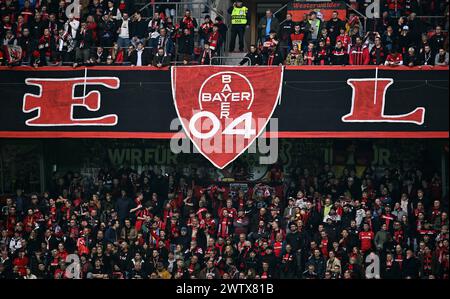 Europe League, BayArena Leverkusen ; Bayer Leverkusen vs Qarabag Agdam ; Bayer 04 Crest, Europa League Banque D'Images