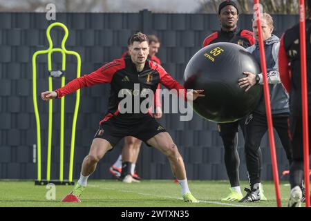 Tubize, Belgique. 20 mars 2024. Le belge Thomas Meunier photographié lors d'une séance d'entraînement de l'équipe nationale belge de football Red Devils, au centre d'entraînement de la Royal Belgian Football Association, à Tubize, mercredi 20 mars 2024. L'équipe se prépare pour deux matchs amicaux, contre l'Irlande et l'Angleterre, en prévision des Championnats d'Europe 2024. BELGA PHOTO BRUNO FAHY crédit : Belga News Agency/Alamy Live News Banque D'Images