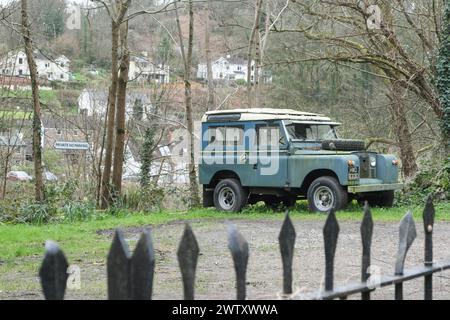 Autour de Redbrook un petit village dans la vallée de Wye dans le Gloucestershire Royaume-Uni 1966 modèle série II Land Rover Banque D'Images
