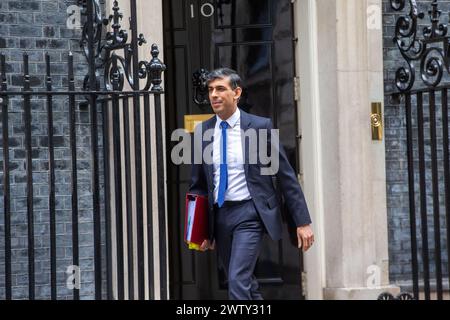 Londres, Angleterre, Royaume-Uni. 20 mars 2024. Le premier ministre britannique RISHI Sunak quitte 10 Downing Street devant PMQ. (Crédit image : © Tayfun Salci/ZUMA Press Wire) USAGE ÉDITORIAL SEULEMENT! Non destiné à UN USAGE commercial ! Banque D'Images