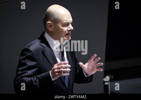 OLAF Scholz, Bundeskanzler, aufgenommen im Rahmen der Regierungserklaerung zum Europaeischen rat. Berlin, 20.03.2024. Berlin Deutschland *** Olaf Scholz, chancelier fédéral, enregistré dans le cadre de la déclaration du gouvernement sur le Conseil européen Berlin, 20 03 2024 Berlin Allemagne Copyright : xx Banque D'Images