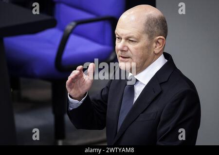 OLAF Scholz, Bundeskanzler, aufgenommen im Rahmen der Regierungserklaerung zum Europaeischen rat. Berlin, 20.03.2024. Berlin Deutschland *** Olaf Scholz, chancelier fédéral, enregistré dans le cadre de la déclaration du gouvernement sur le Conseil européen Berlin, 20 03 2024 Berlin Allemagne Copyright : xx Banque D'Images