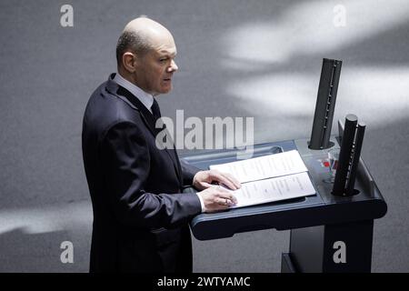 OLAF Scholz, Bundeskanzler, aufgenommen im Rahmen der Regierungserklaerung zum Europaeischen rat. Berlin, 20.03.2024. Berlin Deutschland *** Olaf Scholz, chancelier fédéral, enregistré dans le cadre de la déclaration du gouvernement sur le Conseil européen Berlin, 20 03 2024 Berlin Allemagne Copyright : xx Banque D'Images