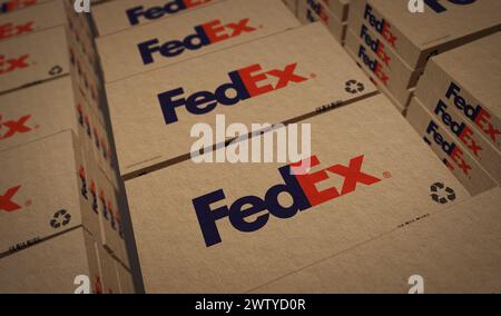 Poznan, Pologne, 12 mars 2024 : ligne de production de boîtes de livraison FedEx. Compagnie d'expédition express fédérale. Usine d'emballage de carton. Concept abstrait 3d illu Banque D'Images