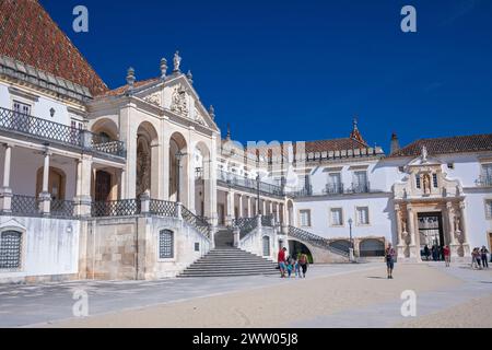 Portugal, province de Beira Litoral, Coimbra, le Paço das Escolas (Cour de l'Université de Coimbra) et la via Latina ou Vieux Palais Royal Banque D'Images