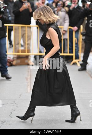 Sydney Sweeney arrive à The View aux studios ABC le 20 mars 2024 à New York. Banque D'Images