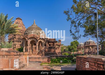 Temples du jardin Mandore. Jardin Mandore à Jodhpur, Rajasthan Banque D'Images