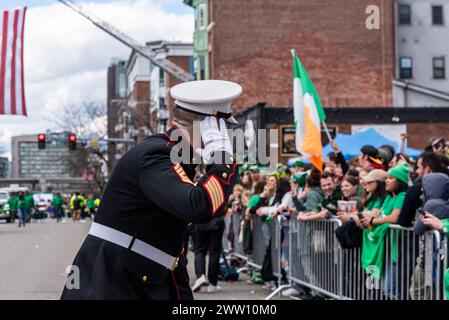 Des milliers de personnes sont venues apprécier, participer et célébrer à South Boston Allied War Veterans' South Boston Saint Patrick's Day Parade. Boston, ma Banque D'Images