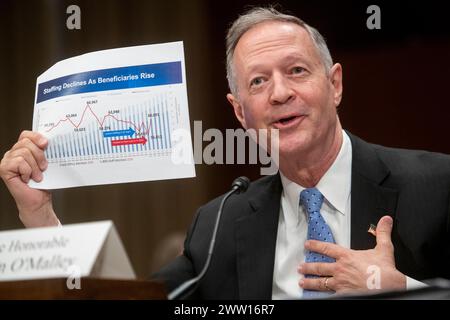 Washington, États-Unis d'Amérique. 20 mars 2024. Martin O'Malley, commissaire à l'administration de la sécurité sociale, comparaît devant une audience du Comité sénatorial sur le vieillissement pour examiner le respect de notre promesse aux personnes âgées et handicapées, en mettant l'accent sur l'état de la sécurité sociale aujourd'hui, dans l'édifice des bureaux du Sénat Dirksen à Washington, DC, le mercredi 20 mars 2024. Crédit : Rod Lamkey/CNP/SIPA USA crédit : SIPA USA/Alamy Live News Banque D'Images