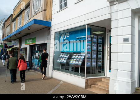 High Wycombe, Royaume-Uni. 20 mars 2024. Une agence Wye Lets à High Wycombe, Buckinghamshire. Les prix de location continuent à ciel fusée. Crédit : Maureen McLean/Alamy Banque D'Images