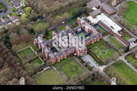 Vue aérienne du Priory Hospital, Priory Hospital Cheadle Royal, Cheadle, Manchester Banque D'Images