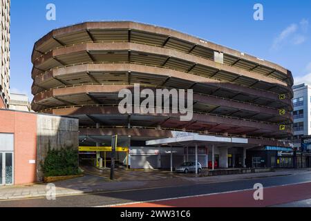 Rupert Street car Park, Bristol, un garage de stationnement innovant Brutalist à plusieurs étages en spirale de 1959-60 par Multidek Development Group / R. Jelinek-Karl. Banque D'Images