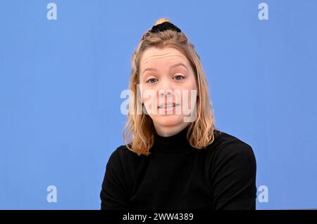 Carla Reemtsma BEI der Bundespressekonferenz zum Thema Klimageld - Wir zeigen, dass es möglich ist im Haus der Bundespressekonferenz. Berlin, 21.03.2024 *** Carla Reemtsma à la Conférence de presse fédérale sur l'argent climatique nous montrons que c'est possible dans la Maison de la Conférence de presse fédérale Berlin, 21 03 2024 Foto:XF.xKernx/xFuturexImagex klimageld 4320 Banque D'Images