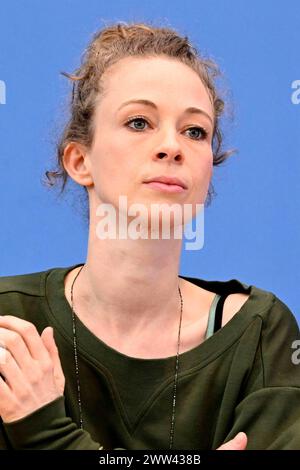 Helena Steinhaus BEI der Bundespressekonferenz zum Thema Klimageld - Wir zeigen, dass es möglich ist im Haus der Bundespressekonferenz. Berlin, 21.03.2024 *** Helena Steinhaus à la Conférence de presse fédérale sur l'argent climatique nous montrons que c'est possible dans la Maison de la Conférence de presse fédérale Berlin, 21 03 2024 Foto:XF.xKernx/xFuturexImagex klimageld 4311 Banque D'Images