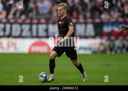 Bartlomiej Pawlowski de Widzew Lodz vu en action lors du match de football polonais PKO Ekstraklasa League 2023/2024 entre Cracovie Cracovie et Widzew Lodz au stade de Cracovie. Score final ; Cracovia Krakow 2:2 Widzew Lodz. Banque D'Images