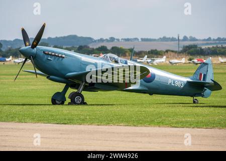Supermarine Spitfire Mk PRXI PL983 (G-PRXI) au Duxford Battle of Britain Air Show 2022, Duxford Airfield, Cambridgeshire, Angleterre, Royaume-Uni Banque D'Images
