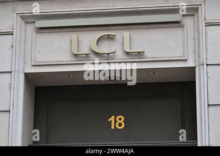 Lyon, France. 29 janvier 2024. LCL Banque illustration d'enseignes commerciales et de magasins à Lyon, France le 9 février 2024. Photo de Julien Reynaud/APS-médias/ABACAPRESS.COM crédit : Abaca Press/Alamy Live News Banque D'Images