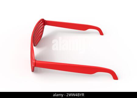 Red Shutter teintes lunettes de soleil isolées sur blanc Banque D'Images