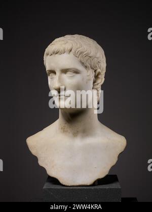 Buste portrait en marbre de l'empereur Gaius, connu sous le nom de Caligula Roman 37–41 EC Banque D'Images