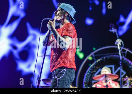 Anthony Kiedis (chant). Piments rouges au Chili. Vivre à Buenos Aires, Argentine Banque D'Images