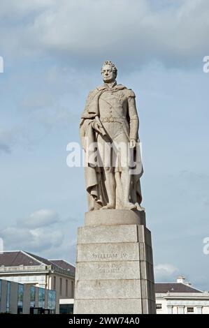 Statue de Guillaume IV, Greenwich, South London, Royaume-Uni. Cette statue de Guillaume IV est située dans le parc du Musée maritime national de Greenwich. Banque D'Images