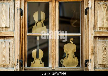 Musée de la fabrication du violon, Mittenwald, Werdenfelser Land, haute-Bavière, Bavière, Allemagne Banque D'Images