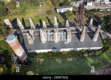 Vue aérienne de la batterie du four à puits dans le parc du musée de Ruedersdorf. La batterie de fours à cuve avec ses 18 fours Ruedersdorf est un exemple unique du Banque D'Images
