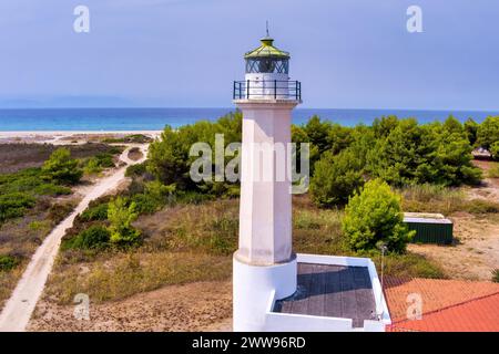 Phare à Poseidi, Kassandra, Halkidiki. Grèce. Il a été construit en 1864 par la Société française des phares. connu pour sa beauté architecturale et le Banque D'Images