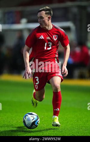 Le gallois Luke Harris en action lors du match de l'UEFA Euro U21 Championship Group I à Rodney Parade, Newport. Date de la photo : vendredi 22 mars 2024. Banque D'Images